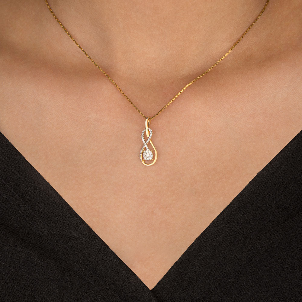 14K Yellow Gold Diamond Pendant - 0.18ct SI-IJ