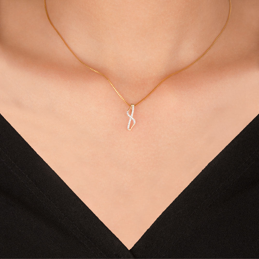 14K Yellow Gold Diamond Pendant - 0.04ct SI-IJ