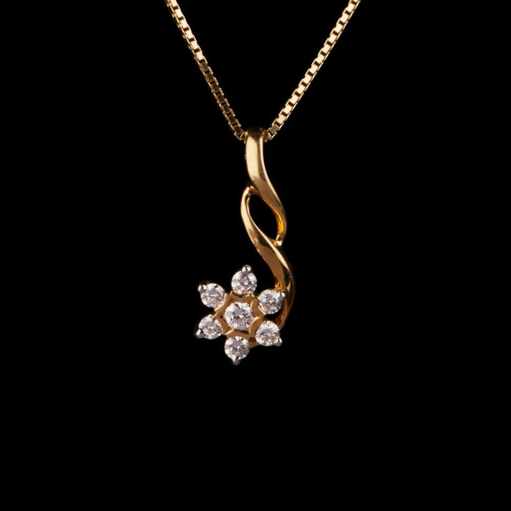 14K Yellow Gold Diamond Pendant - 0.16ct VS-GH