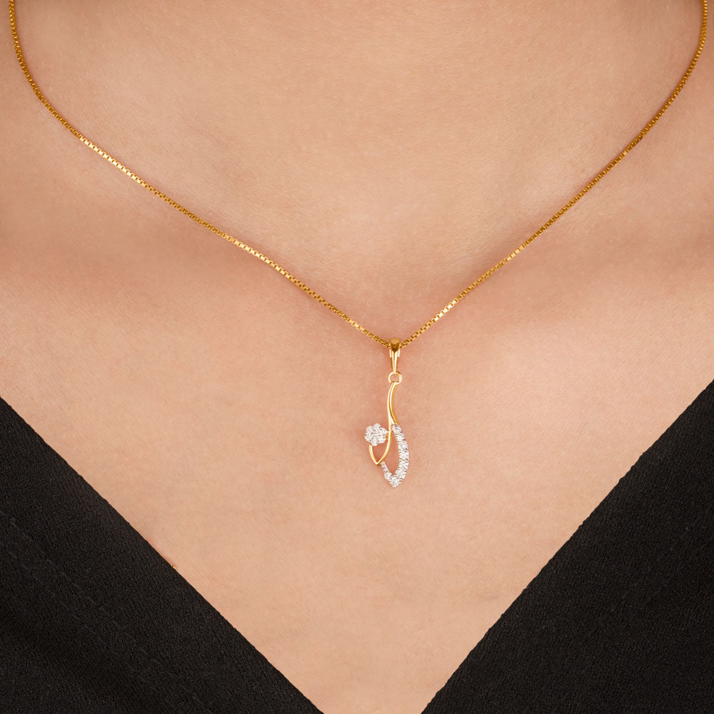 14K Yellow Gold Diamond Pendant - 0.15ct VVS-VS-IJ
