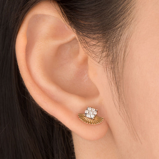 18K Yellow Gold Diamond Earrings - 0.18ct VS-FG