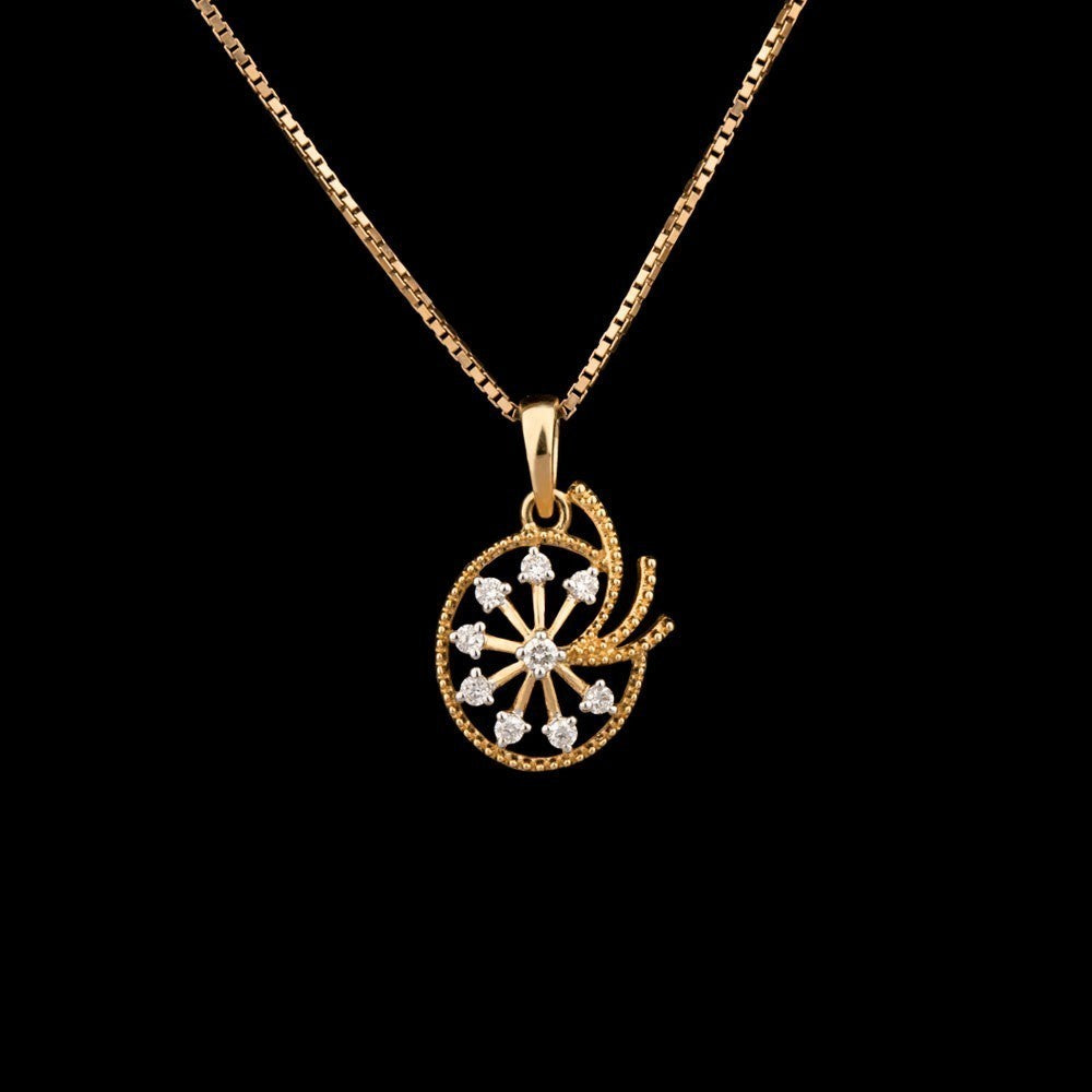 18K Yellow Gold Diamond Pendant - 0.13ct VS-FG