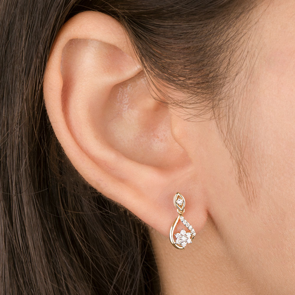 18K Yellow Gold Diamond Earrings - 0.18ct VVS-VS-GH