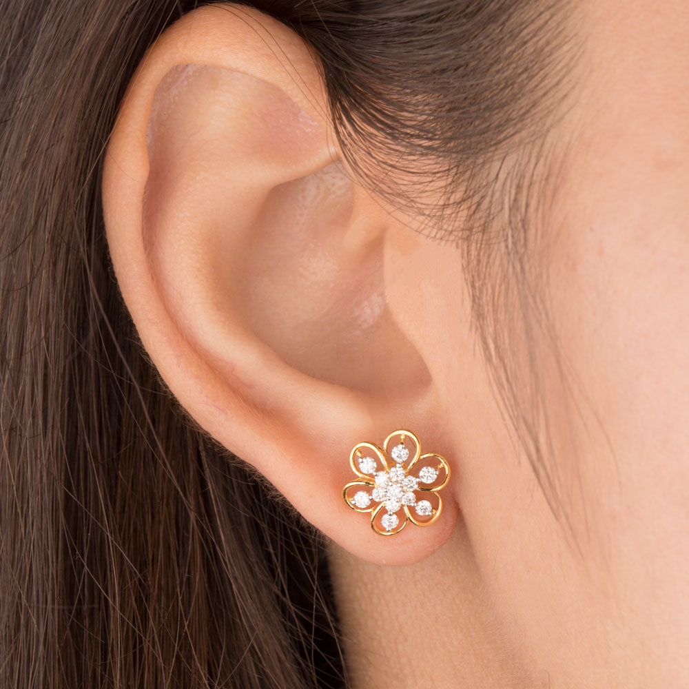 18K Yellow Gold Diamond Earrings - 0.47ct VVS-VS-GH