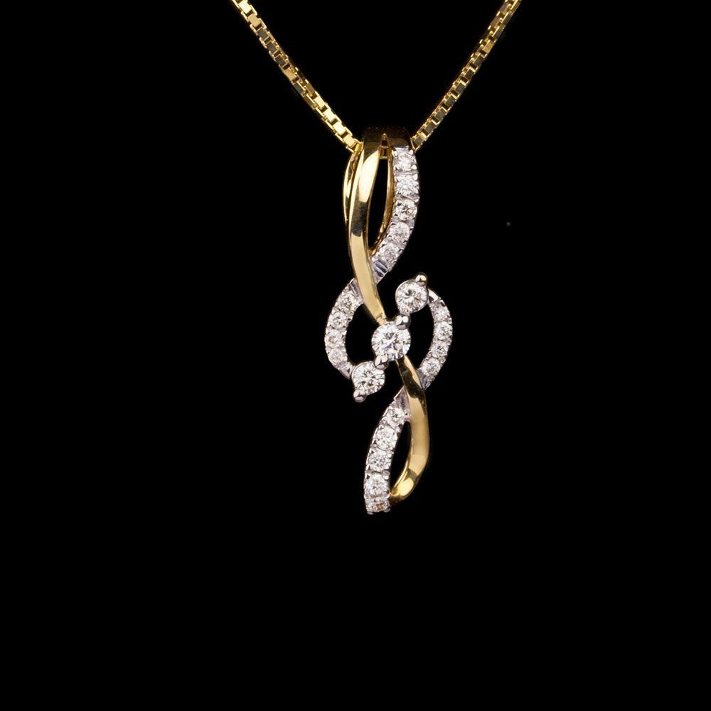 14K Yellow Gold Diamond Pendant - 0.18ct SI-IJ