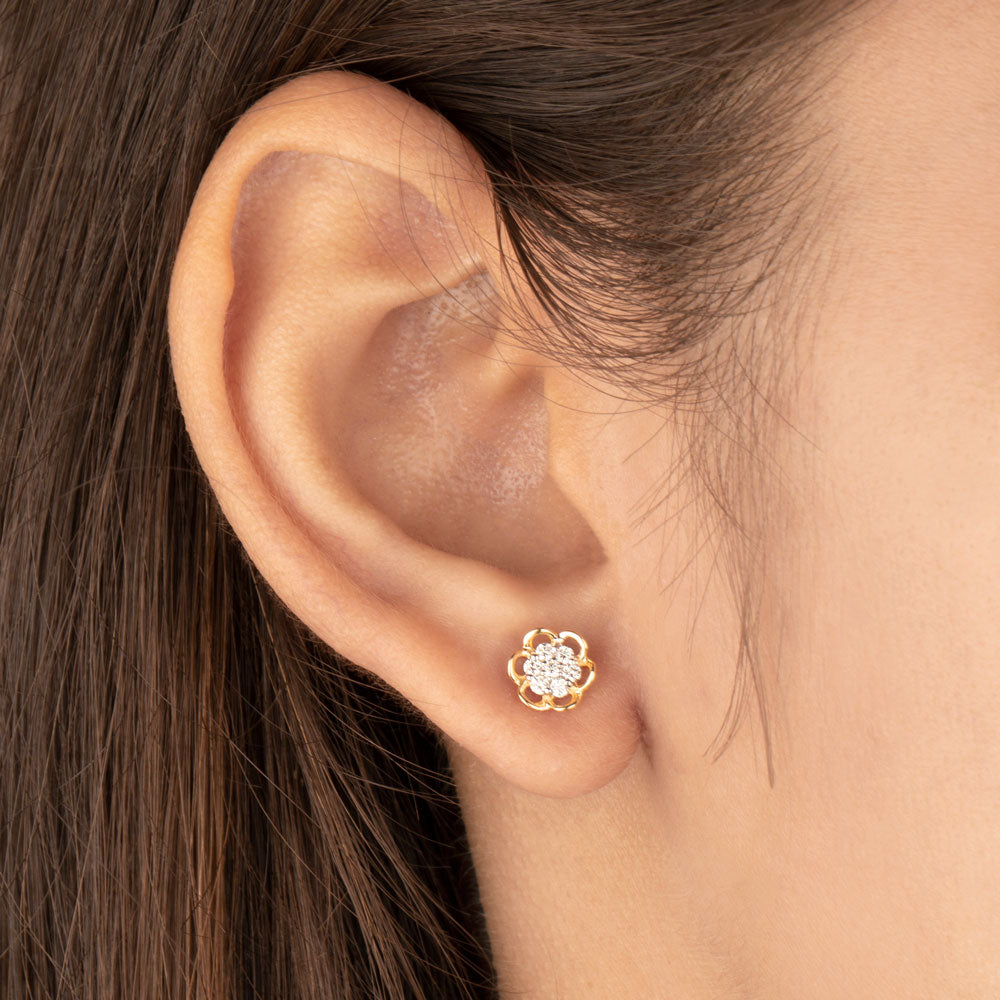 18K Yellow Gold Diamond Earrings - 0.221ct VVS-VS-GH
