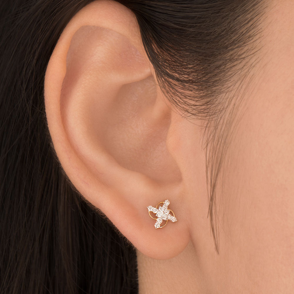 18K Yellow Gold Diamond Earrings - 0.182ct VVS-VS-GH