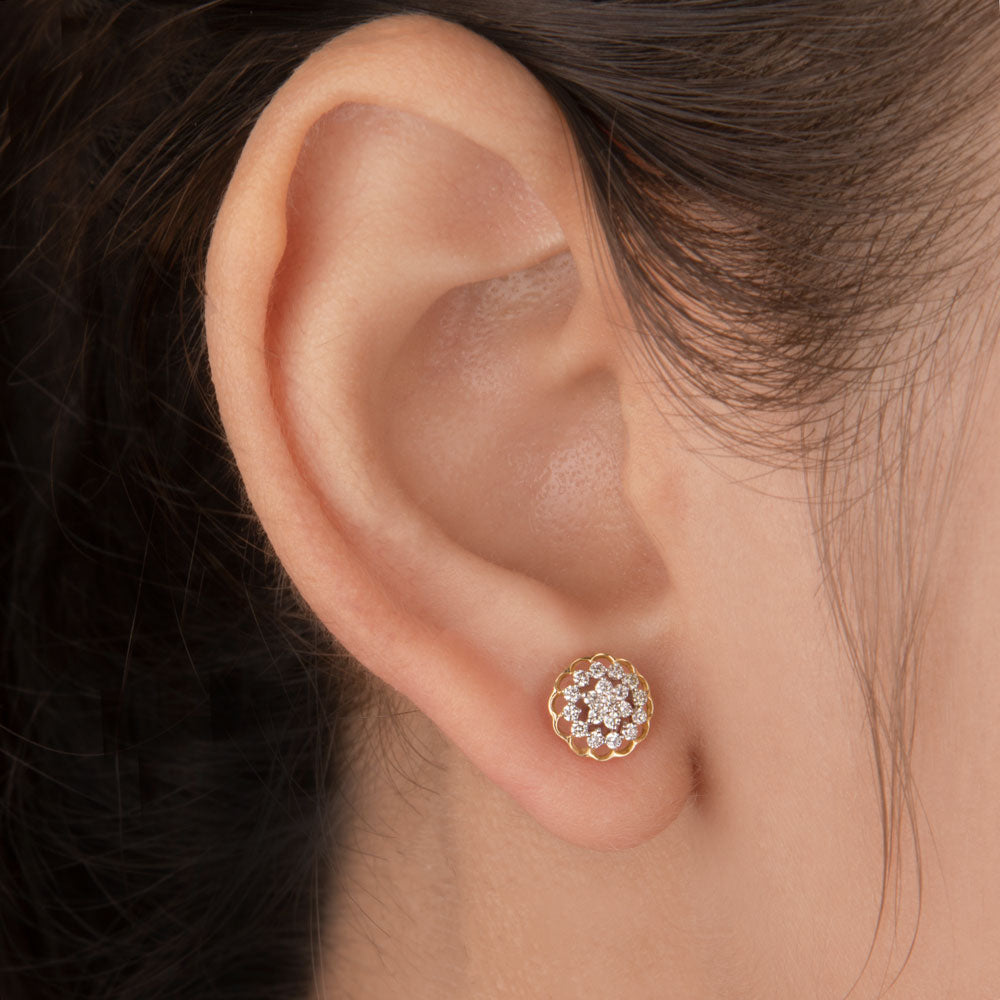 14K Yellow Gold Diamond Earrings - 0.24ct VVS-VS-IJ