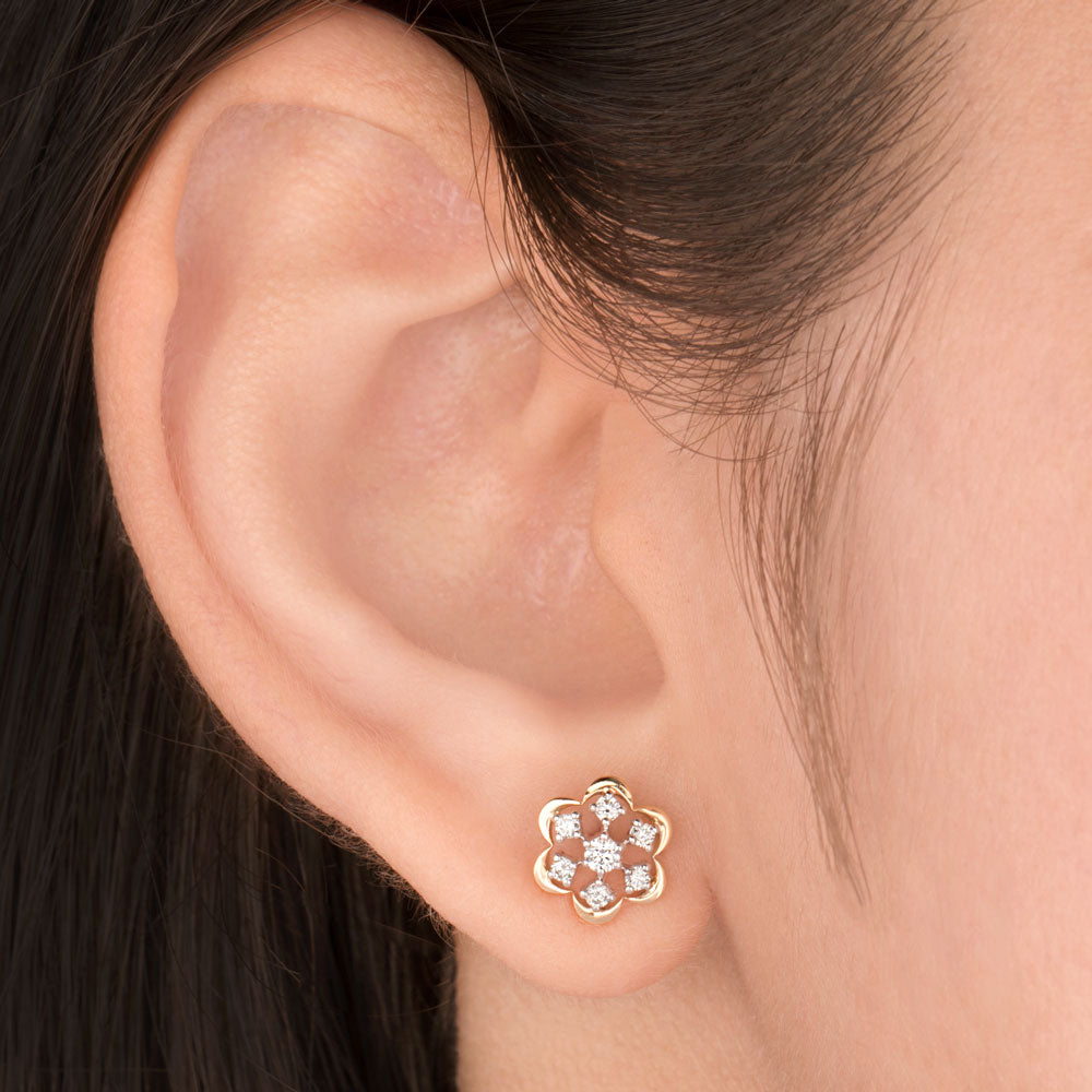 18K Yellow Gold Diamond Earrings - 0.216ct VVS-VS-GH