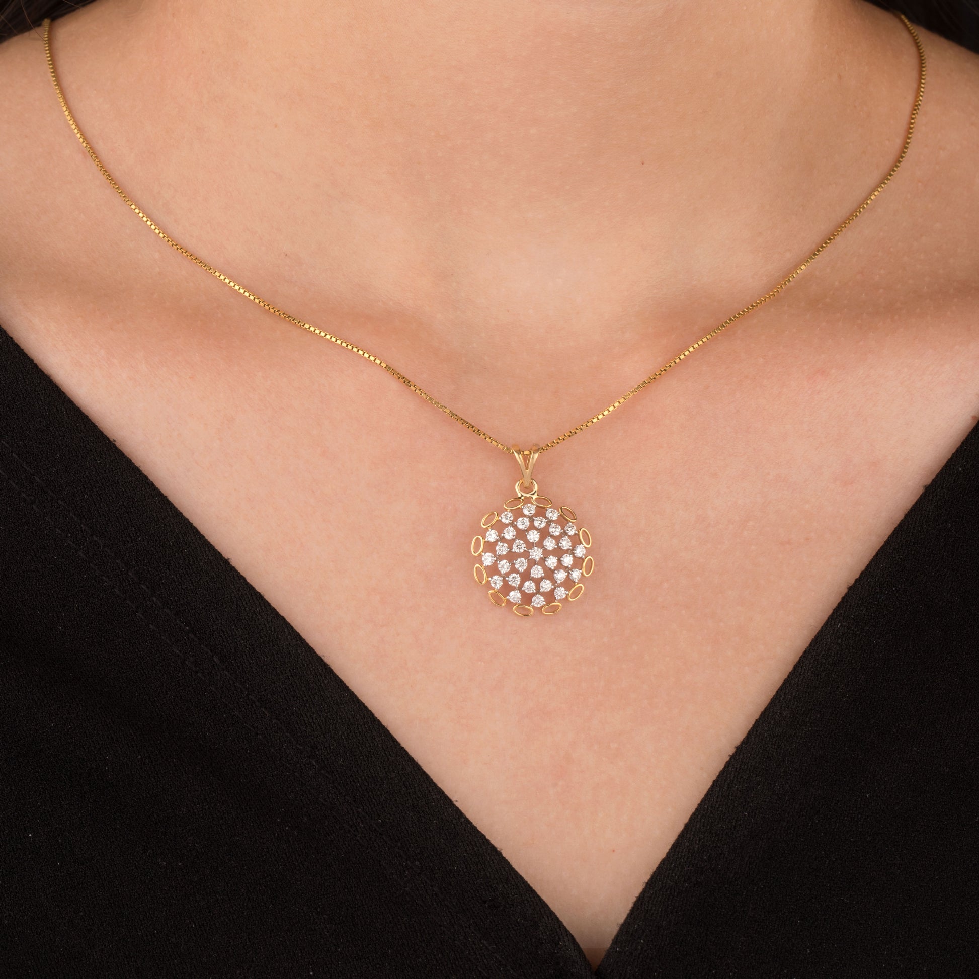 18K Yellow Gold Diamond Pendant - 0.79ct VVS-VS-HI