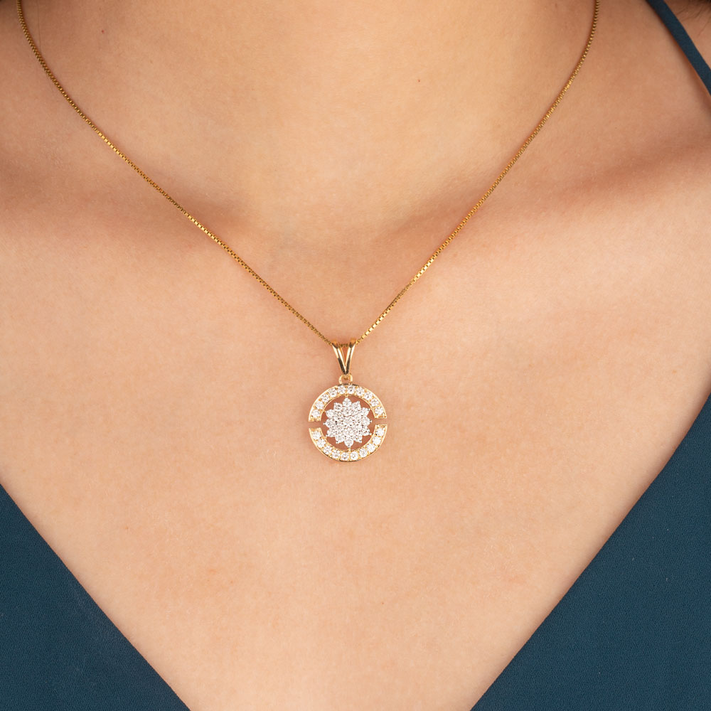 18K Yellow Gold Diamond Pendant - 0.946ct VVS-VS-GH