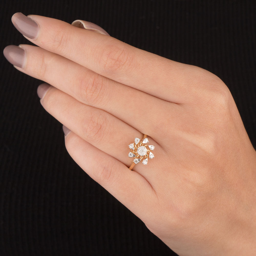 18K Two Tone Gold Diamond Ring - 0.271ct VVS-VS-GH