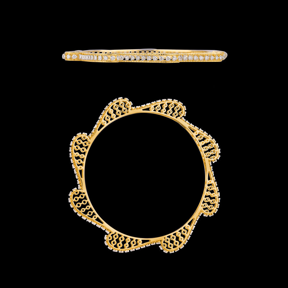 18K Yellow Gold Diamond Bangle - 4.042ct VVS-VS-GH