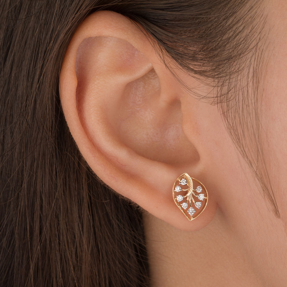 14K Yellow Gold Diamond Earrings - 0.239ct VS-EF