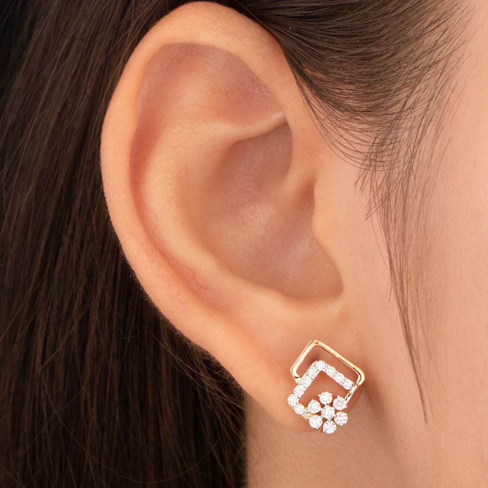 18K Yellow Gold Diamond Earrings - 0.464ct VS-EF