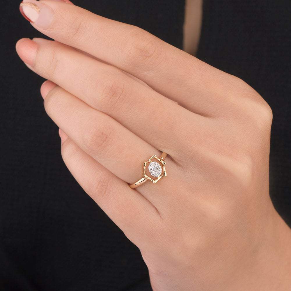 18K Yellow Gold Diamond Ring - 0.09ct VVS-EF