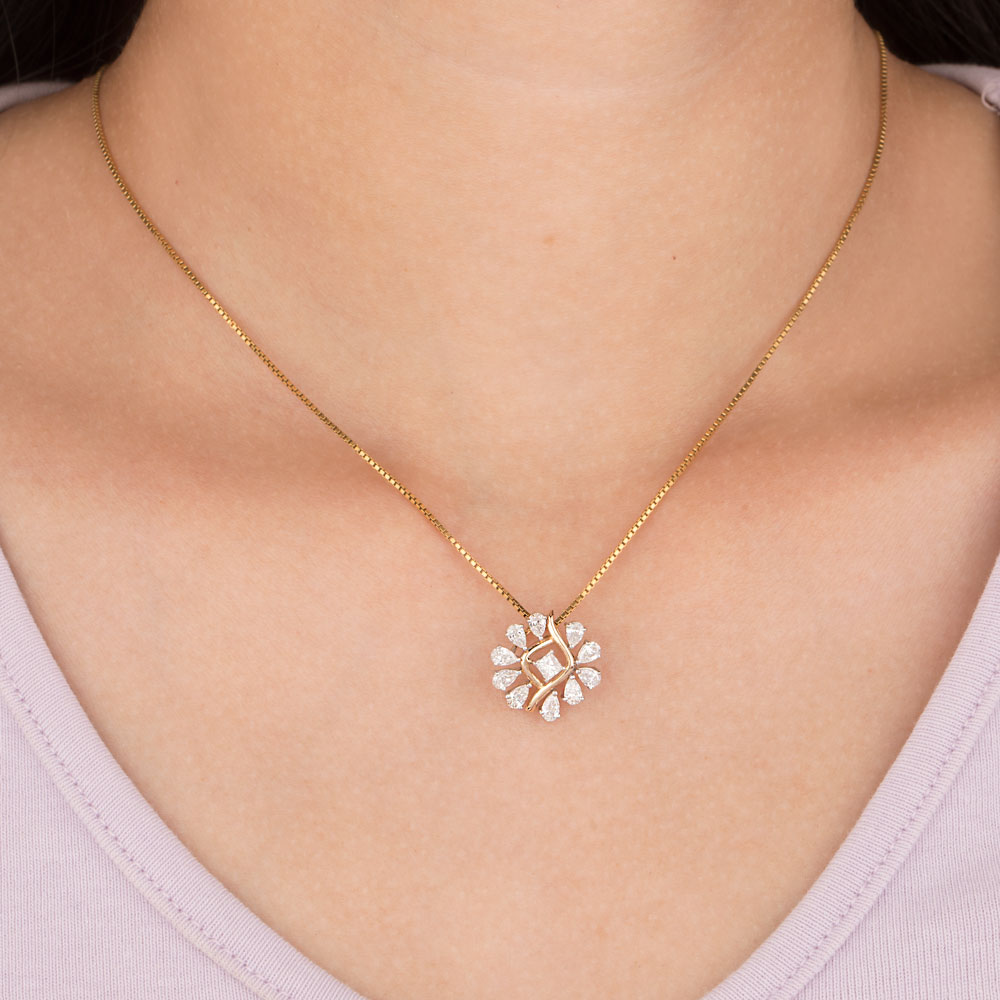 18K Yellow Gold Diamond Pendant - 0.91ct VS-SI-EF