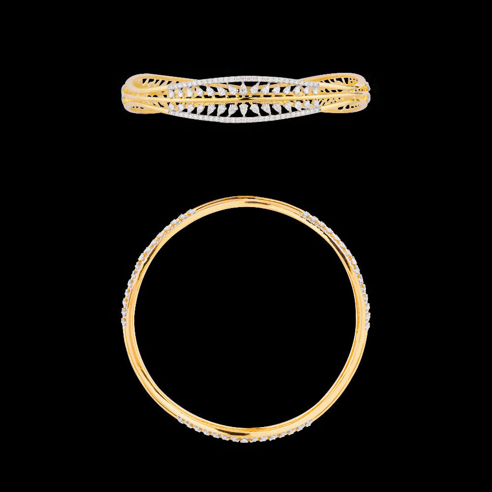 18K Yellow Gold Diamond Bangle - 3.56ct VVS-EF