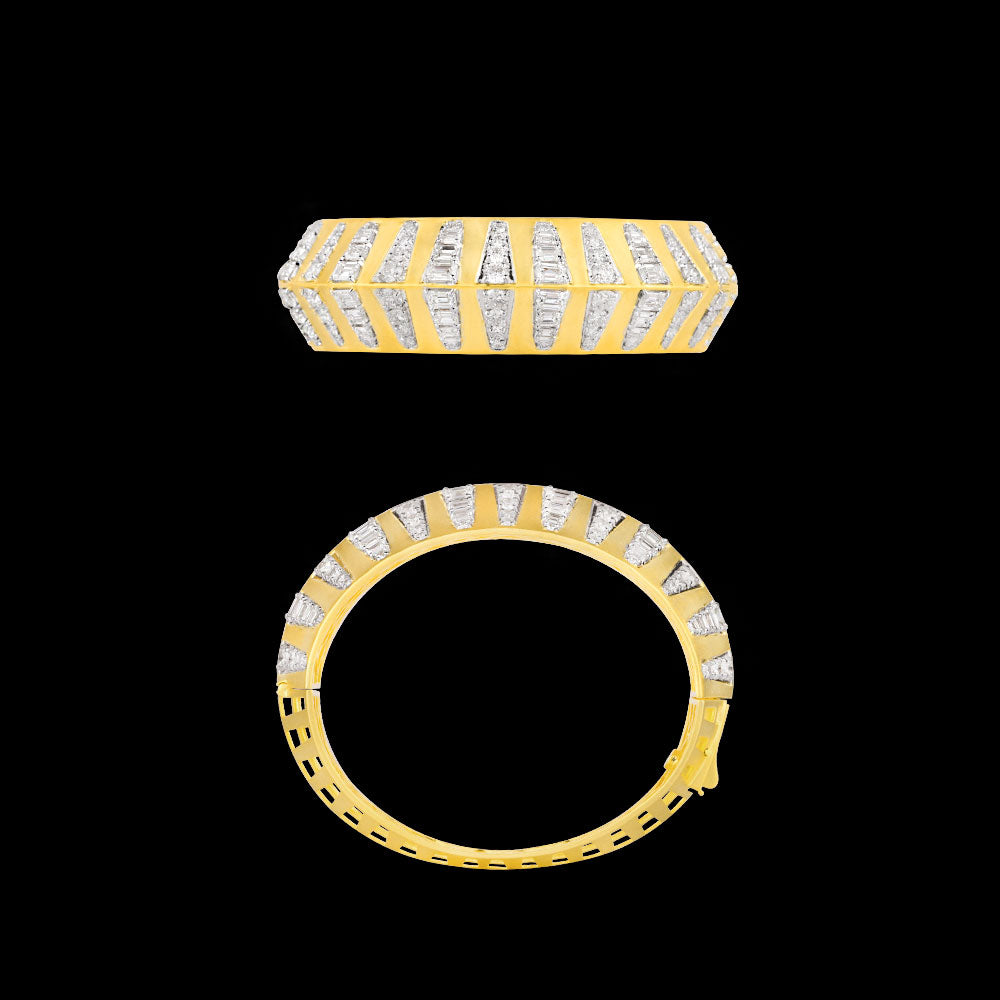 14K Yellow Gold Diamond Kada - 10.067ct VVS-VS-IJ