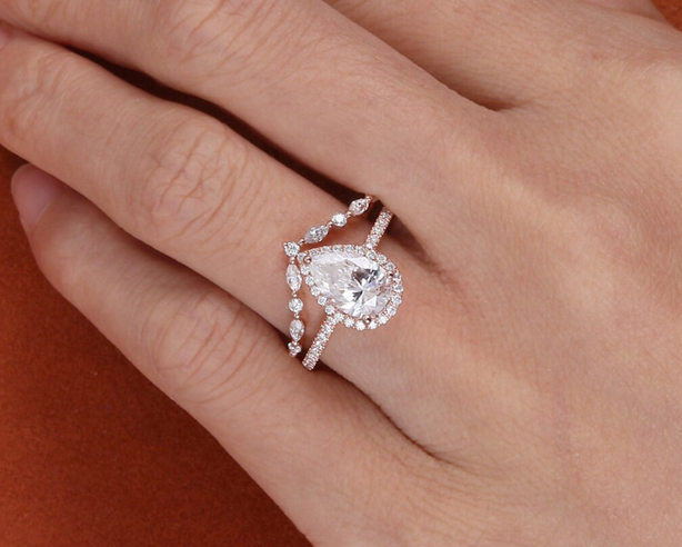1.7 CT Pear Cut Rose Gold Over On 925 Sterling Silver Bridal Set Halo Ring