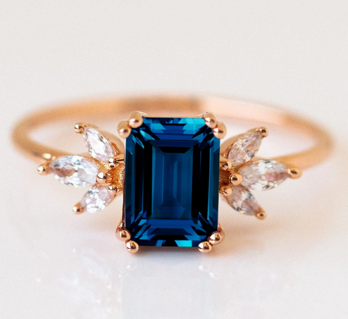 10x7MM Shield Shape Lab Blue Green Sapphire Ring In 14K Rose Gold - Oveela  Jewelry