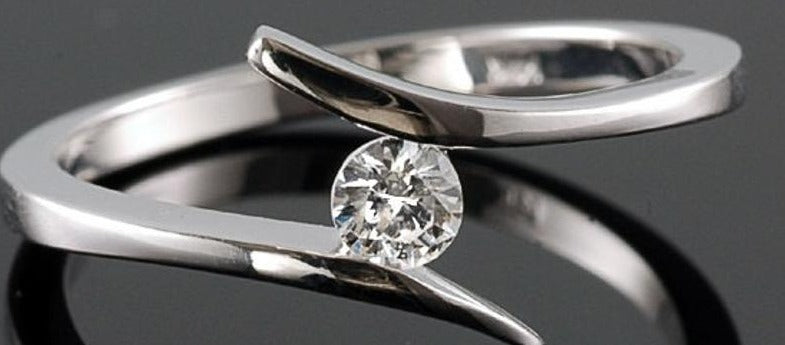 1 CT Round Cut Diamond 925 Sterling Sliver Unisex Engagement Solitaire Bypass Ring