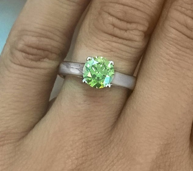 1 CT Round Cut Green Peridot Diamond 925 Sterling silver Solitaire Engagement Ring