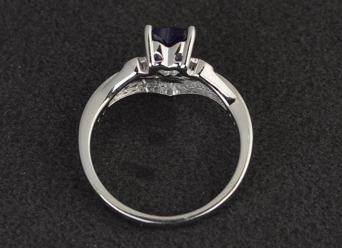 1 CT Heart Cut Amethyst White Gold Over On 925 Sterling Silver Wedding Ring Set