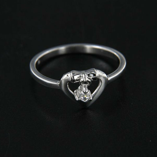 925 Sterling Silver Round Cut White Diamond Dancing Stone Heart Ring For Women's - atjewels.in