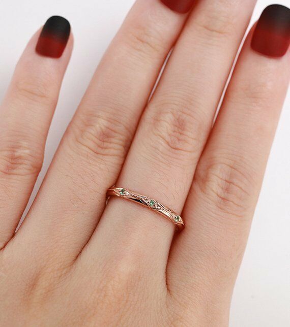14k Rose Gold Over 0.35 CT Round Cut Green Emerald Wedding Anniversary Band Ring - atjewels.in