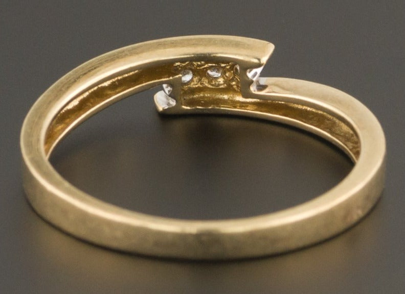 0.10 CT Round Cut 3 Stone Diamond 925 Sterling Silver Women Engagement Bypass Ring