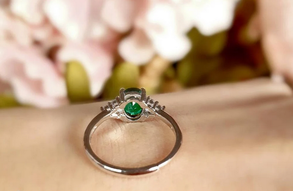 1 CT Oval Emerald White Gold Over On 925 Sterling Silver Solitaire W/Accents Promise Ring