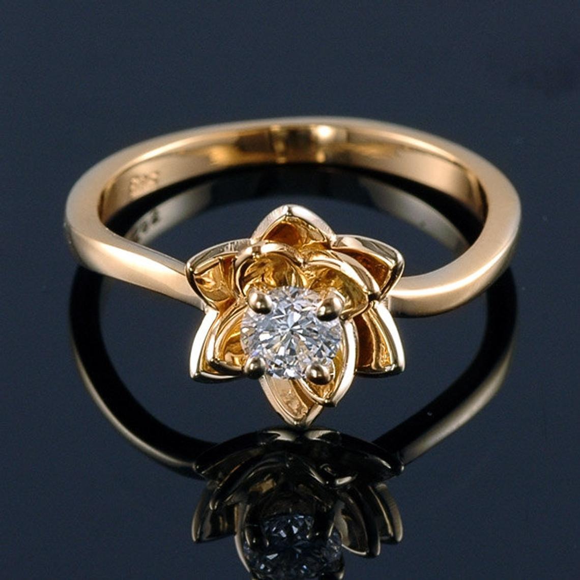 1 CT 925 Sterling Silver Round Cut Diamond Unique Engagement Solitaire Flower Ring