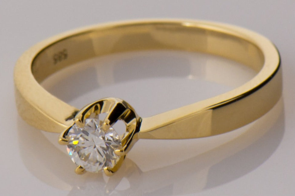 0.10 CT Round Cut Diamond 925 Sterling Silver Solitaire Engagement Women Ring