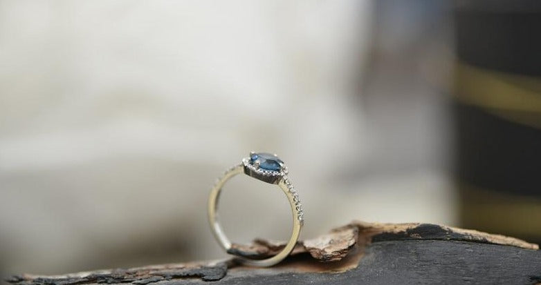 1 CT Round Cut London Blue Topaz Diamond 925 Sterling Silver Halo Wedding Ring