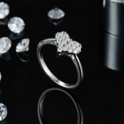 0.30Ct Round Cut Dimond Cluster 925 Sterling Silver Engagement Ring