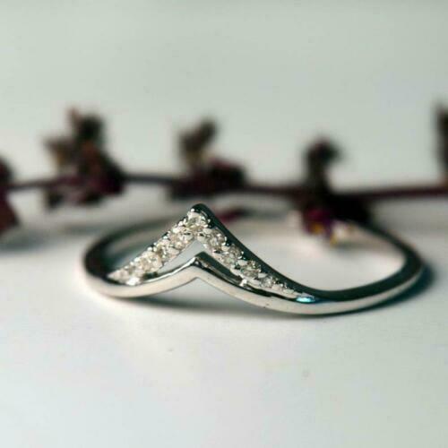 0.45 Ct Round Cut Diamond Women's Curved Shape 925 Sterling Silver Band Ring
