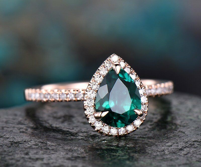 1.35 Ct Pear Cut Green Emerald 925 Sterling Silver Halo Engagement Wedding Ring