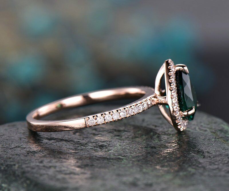 1.35 Ct Pear Cut Green Emerald 925 Sterling Silver Halo Engagement Wedding Ring