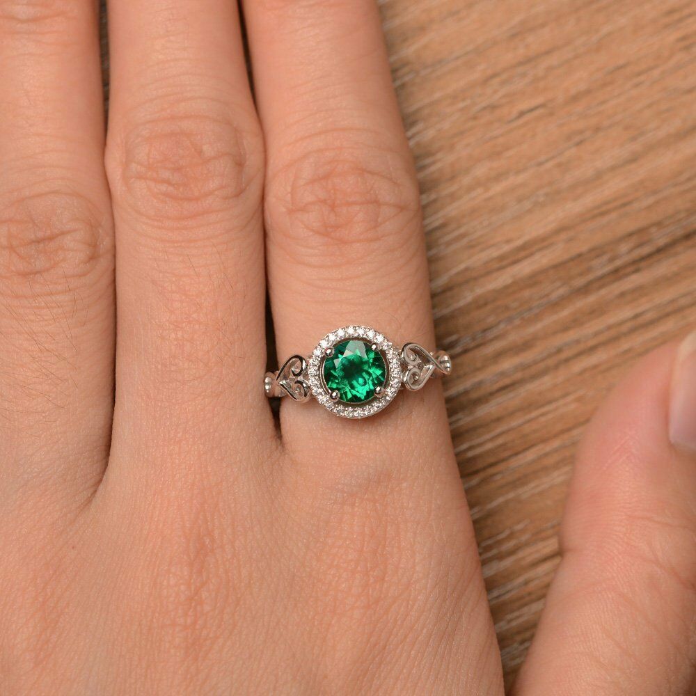 1.50 Ct Round Cut Green Emerald 925 Sterling Silver Halo Engagement Ring