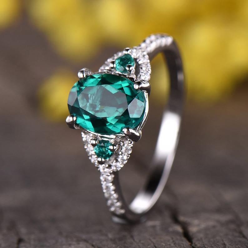 1.50 CT Oval & Round Cut Green Emerald 925 Sterling Silver Solitaire W/Accents Anniversary Gift Ring