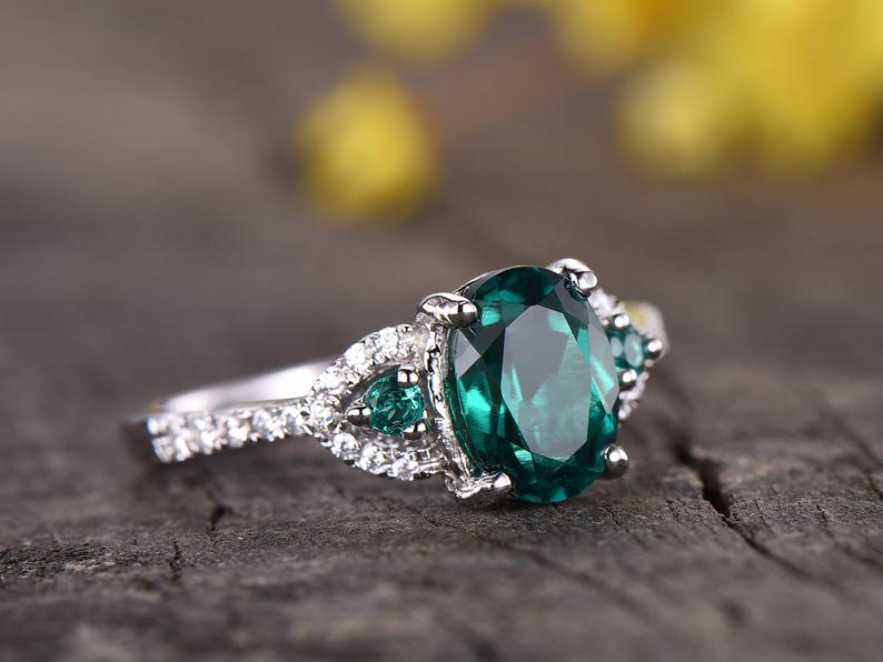 1.50 CT Oval & Round Cut Green Emerald 925 Sterling Silver Solitaire W/Accents Anniversary Gift Ring