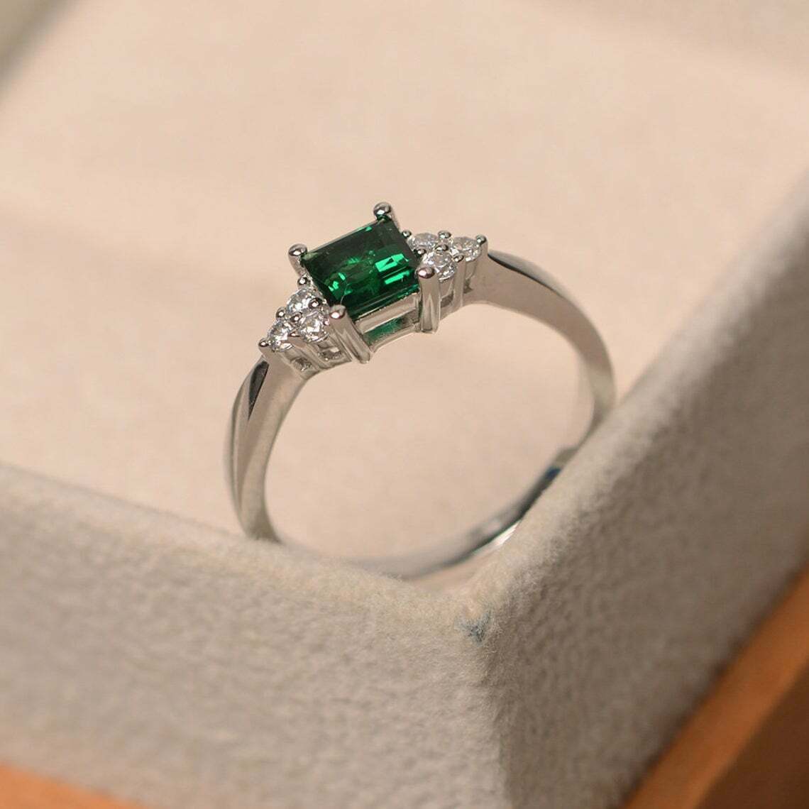 925 Sterling Silver 2.40 Ct Princess Cut Green Emerald Solitaire W/Accents Anniversary Gift Ring