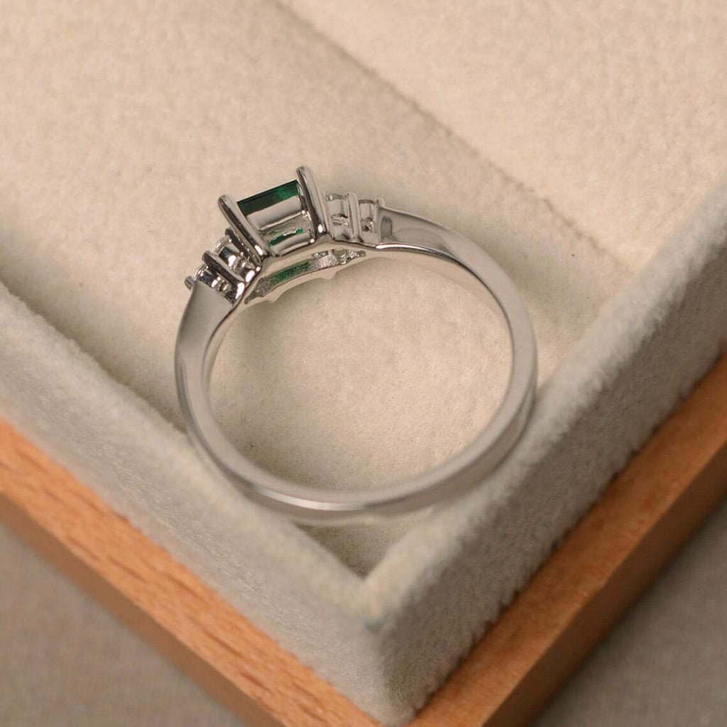 925 Sterling Silver 2.40 Ct Princess Cut Green Emerald Solitaire W/Accents Anniversary Gift Ring
