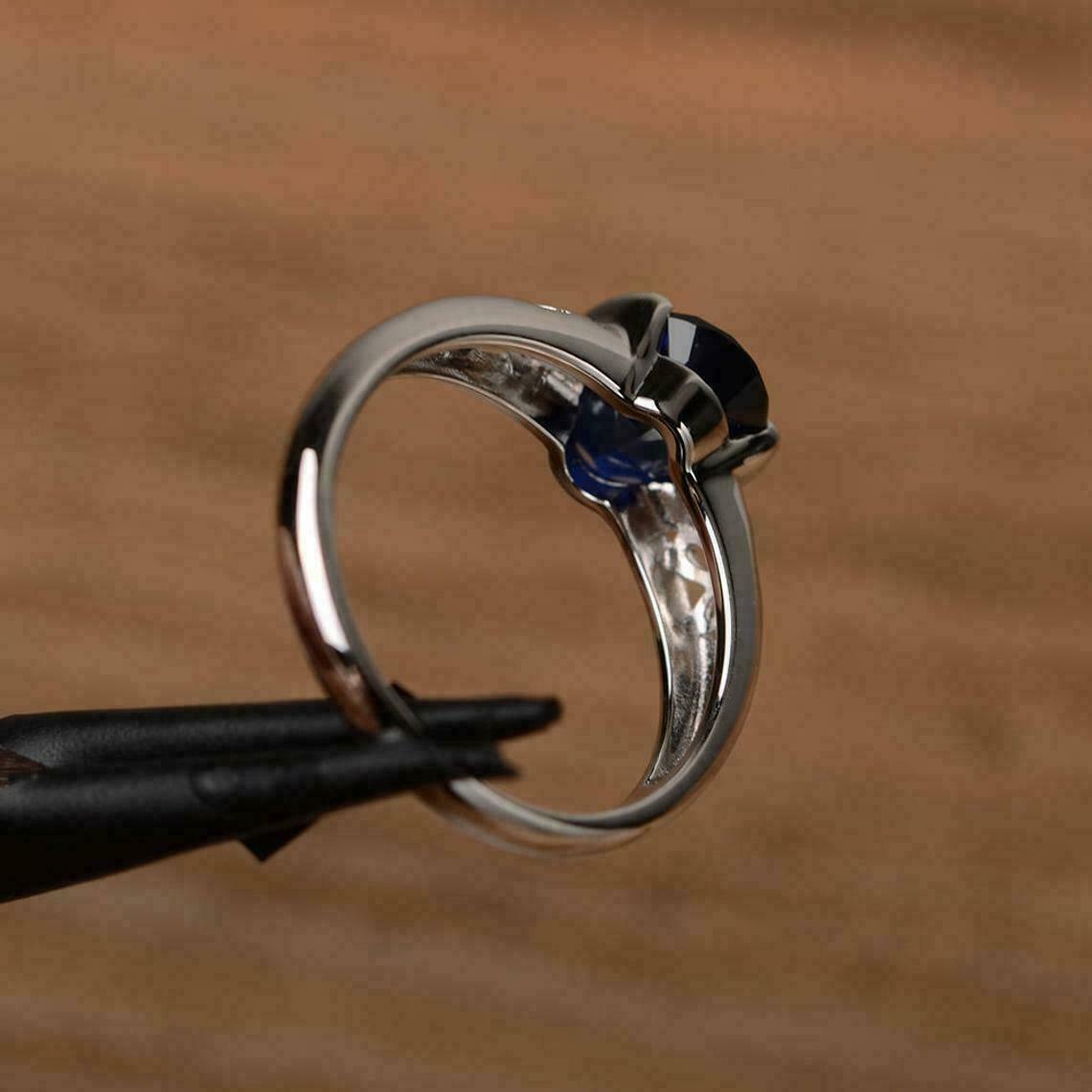 2 Ct Oval Cut Blue Sapphire 925 Sterling Silver Solitaire Women's Promise Ring