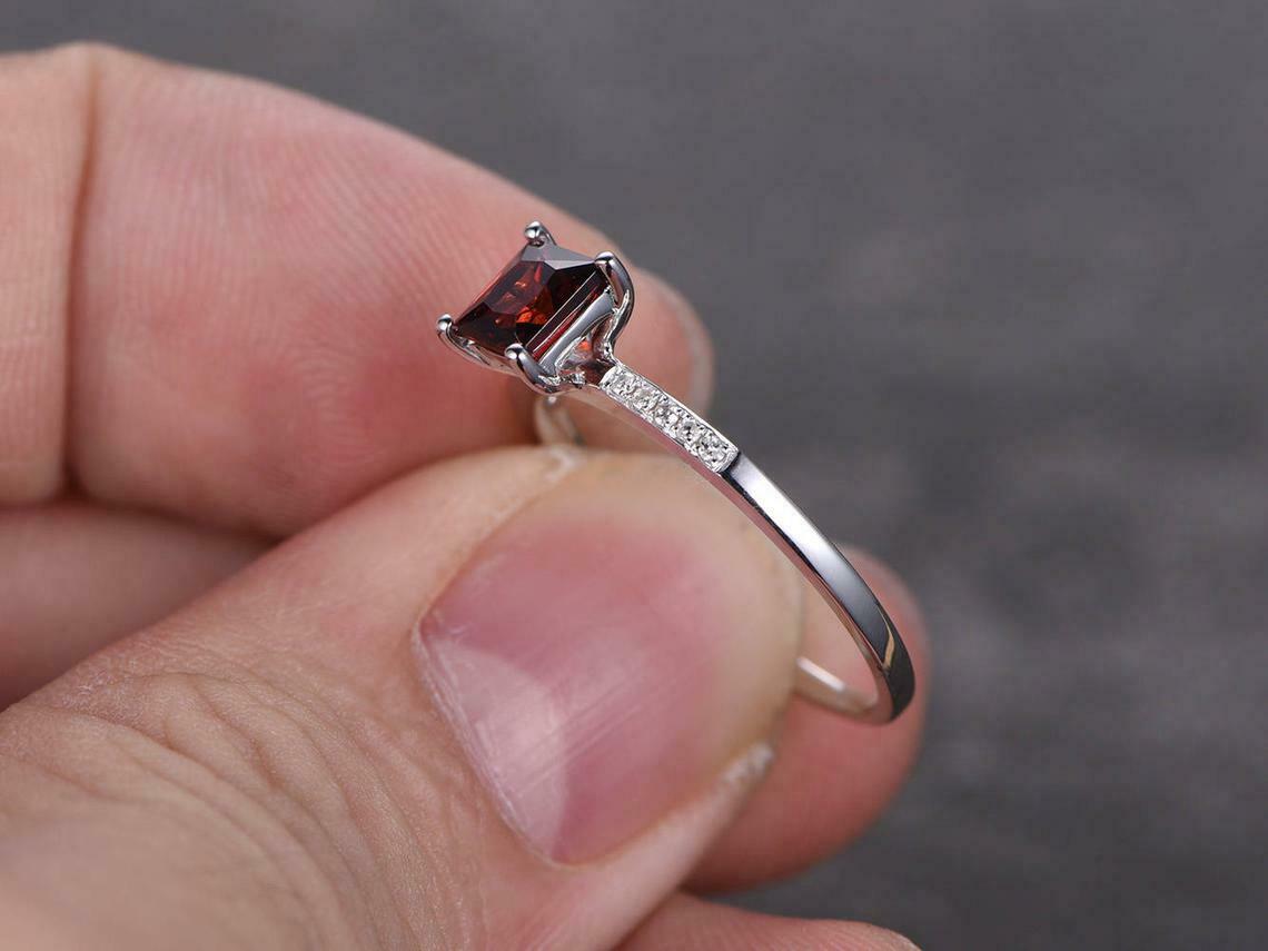 2 Ct Princess Cut Red Garnet Diamond Solitaire Engagement Ring 925 Sterling Silver