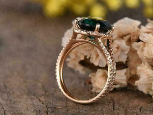 3 Ct Oval Cut Green Emerald Halo Engagement Ring For Women's 925 Sterling Silver