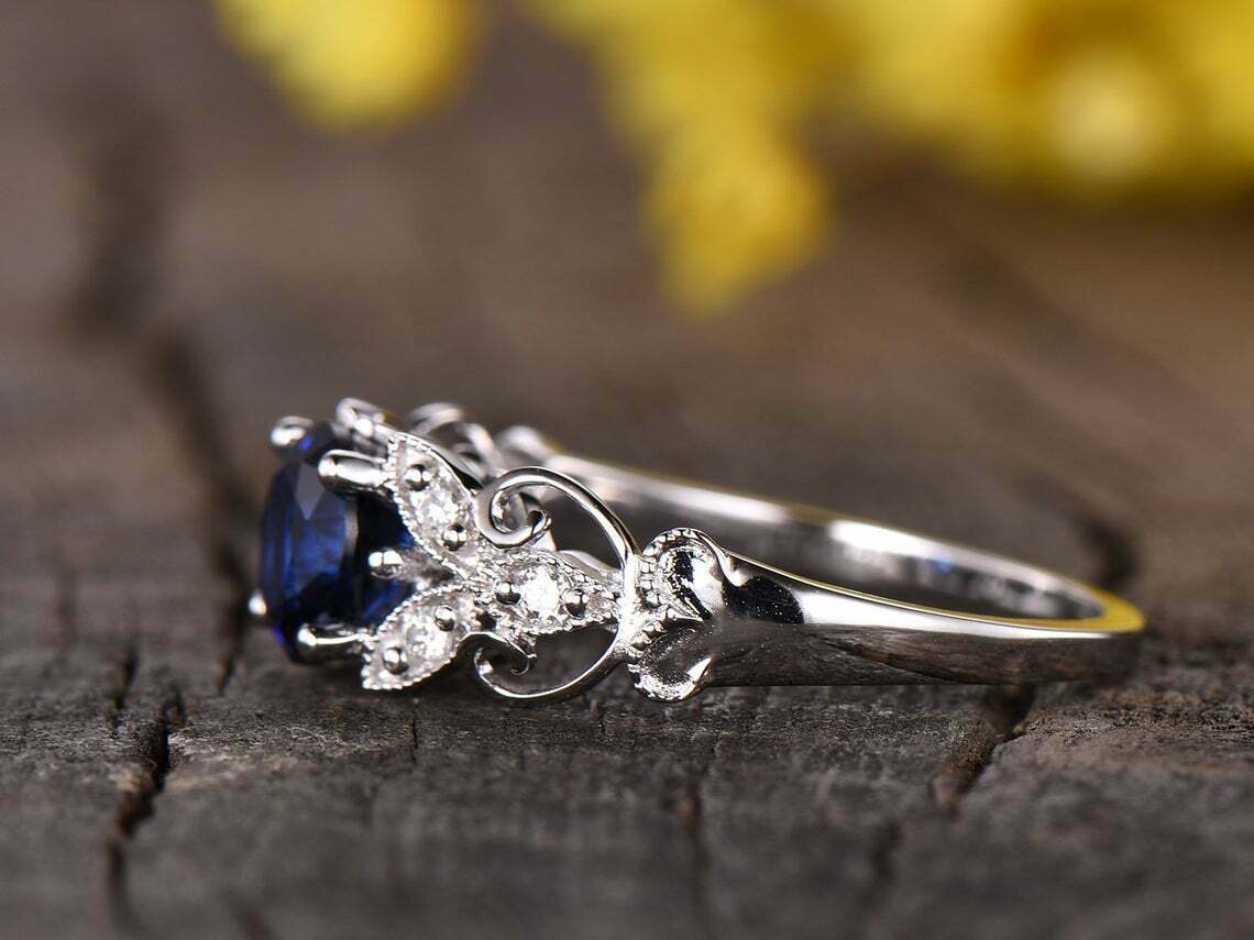 3 Ct Round Cut Blue Sapphire Solitaire W/Accents Woman's Ring 925 Sterling Silver
