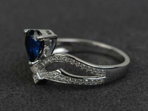 1.25 Ct Pear Cut Blue Sapphire 925 Sterling Silver Solitaire Princess Crown Ring