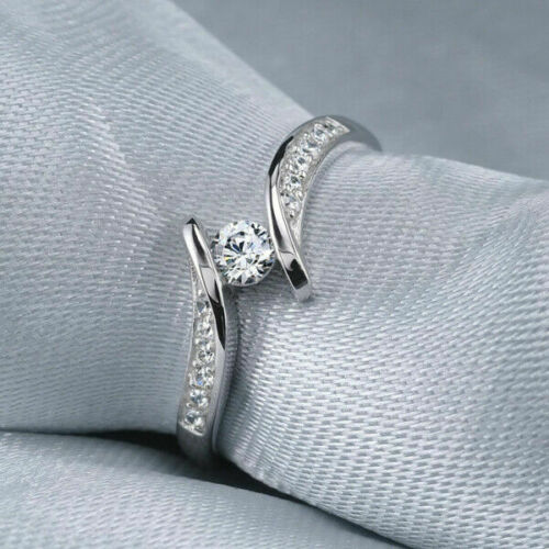 1 Ct Round Cut Diamond 925 Sterling Silver Solitaire W/Accents Bypass Promise Ring